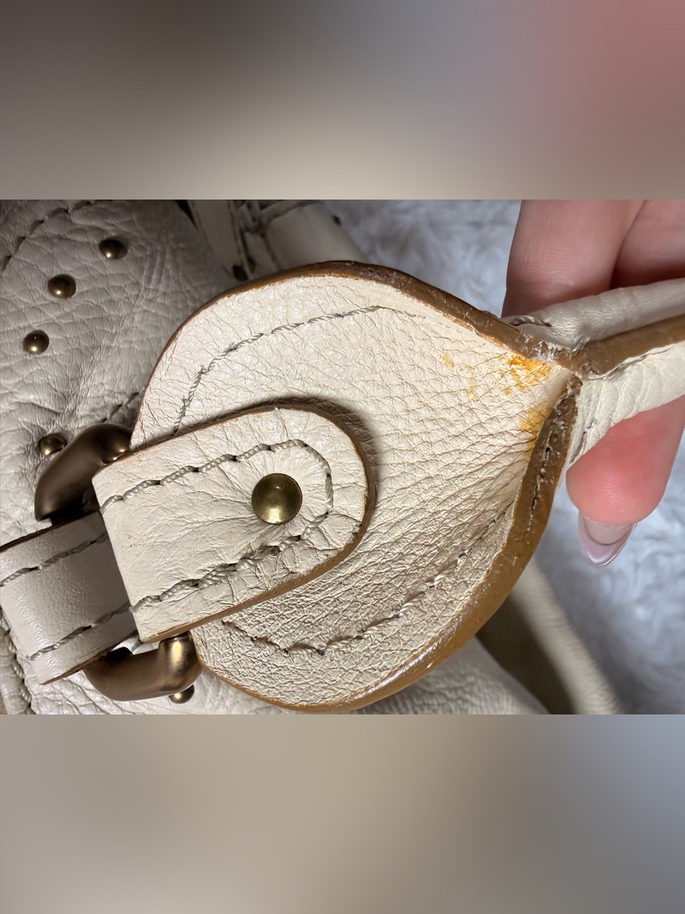 Chloe Cream Leather Padlock Shoulder Bag - Picture 12 of 13
